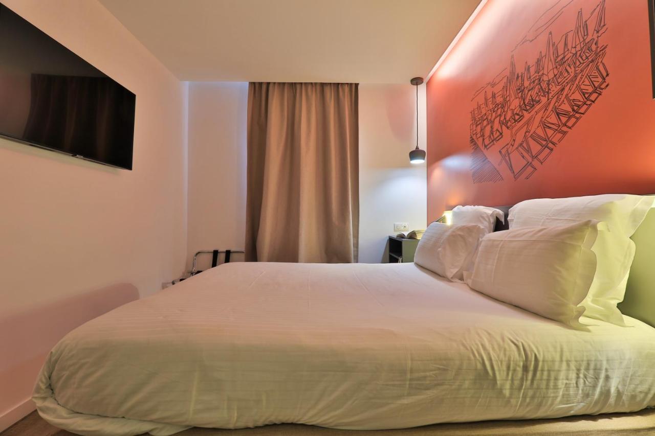 Hotel Restaurant Kyriad Fréjus מראה חיצוני תמונה
