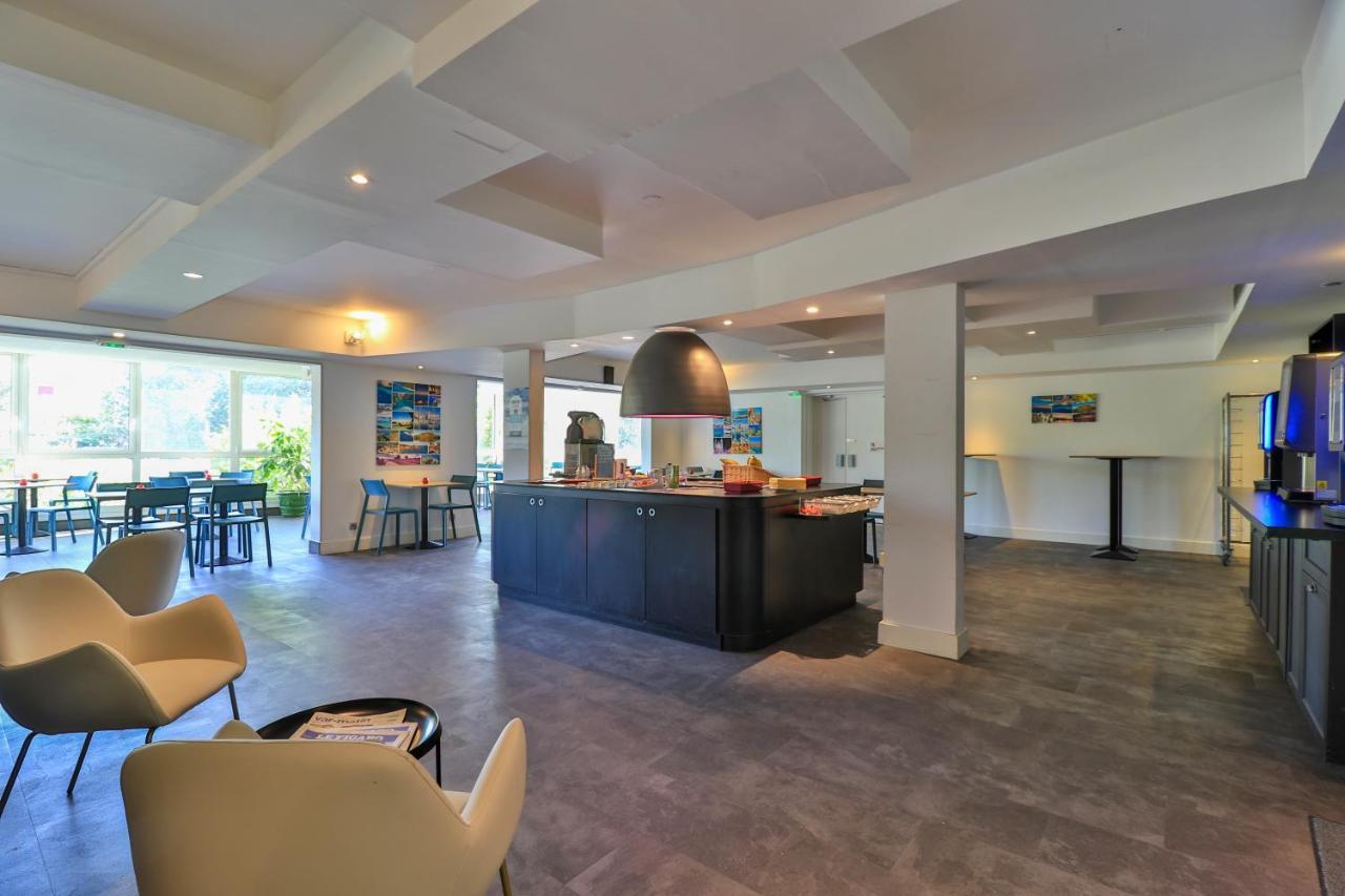 Hotel Restaurant Kyriad Fréjus מראה חיצוני תמונה