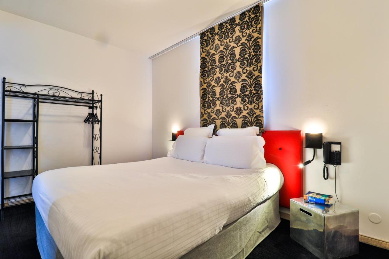 Hotel Restaurant Kyriad Fréjus מראה חיצוני תמונה