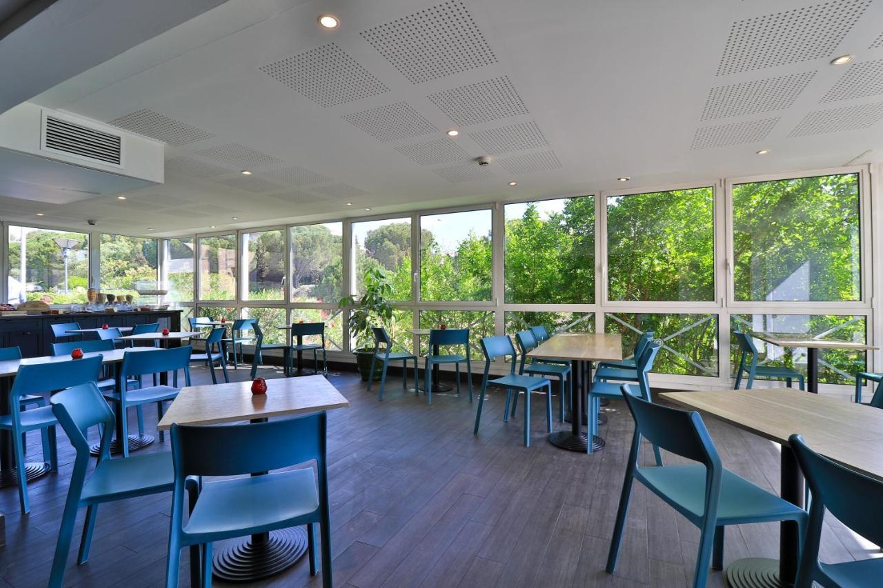 Hotel Restaurant Kyriad Fréjus מראה חיצוני תמונה
